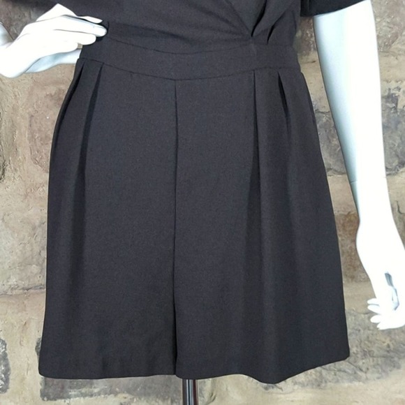 Zara Basic‎ Black Romper Cold Shoulder Woman's Size XS Short Sleeve V-Neck - Picture 4 of 14